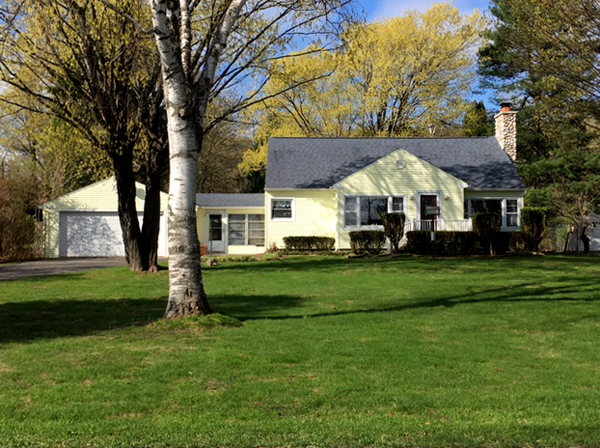 Where is the best cabin rentals on Walloon Lake?  | Walloon Lake Cabin Rentals | Rental Cabins on Walloon Lake | Best Rentals on Walloon MI Lake | Walloon Lake